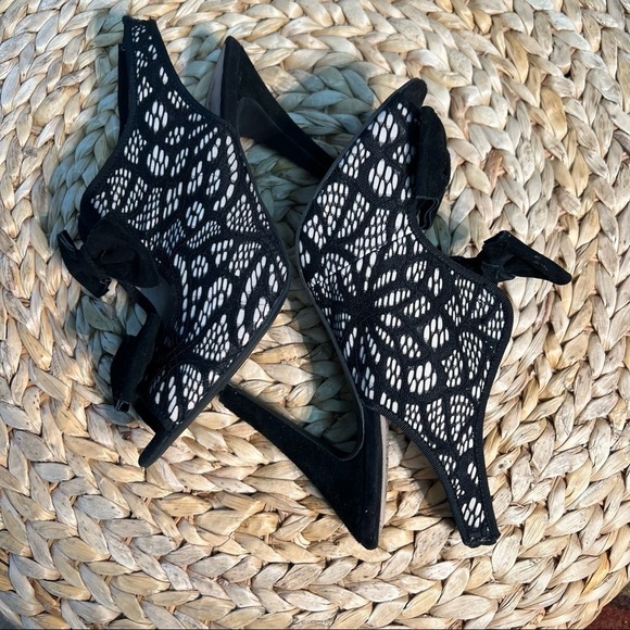 Seychelles Special Edition Bobbin Lace Pumps - Picture 4 of 12